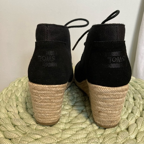 Toms Desert Black Burlap Canvas Suede Lace Up Espadrille Wedge Booties - Picture 5 of 7